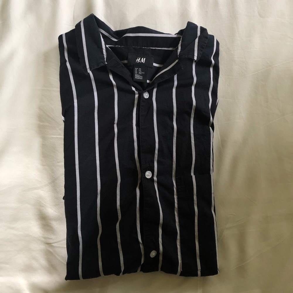 H&M Striped Short Sleeve Button-Down